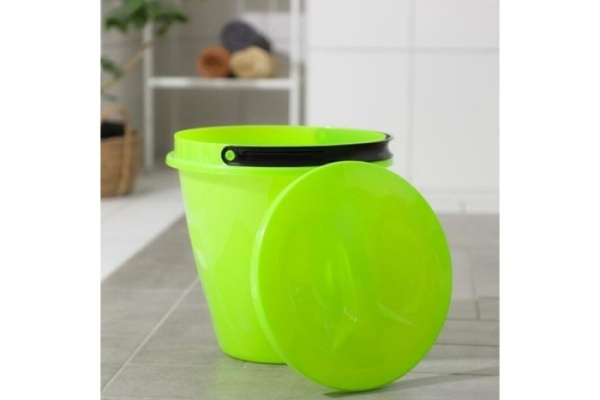 2. Ведро 10 л Лайт, с крышкой,зеленое, Ижевск